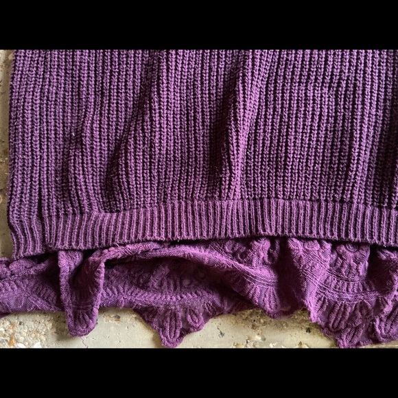 Purple lace detail sweater - Picture 3 of 5